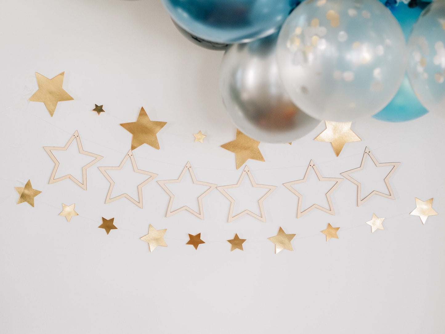 Star Outline Banner
