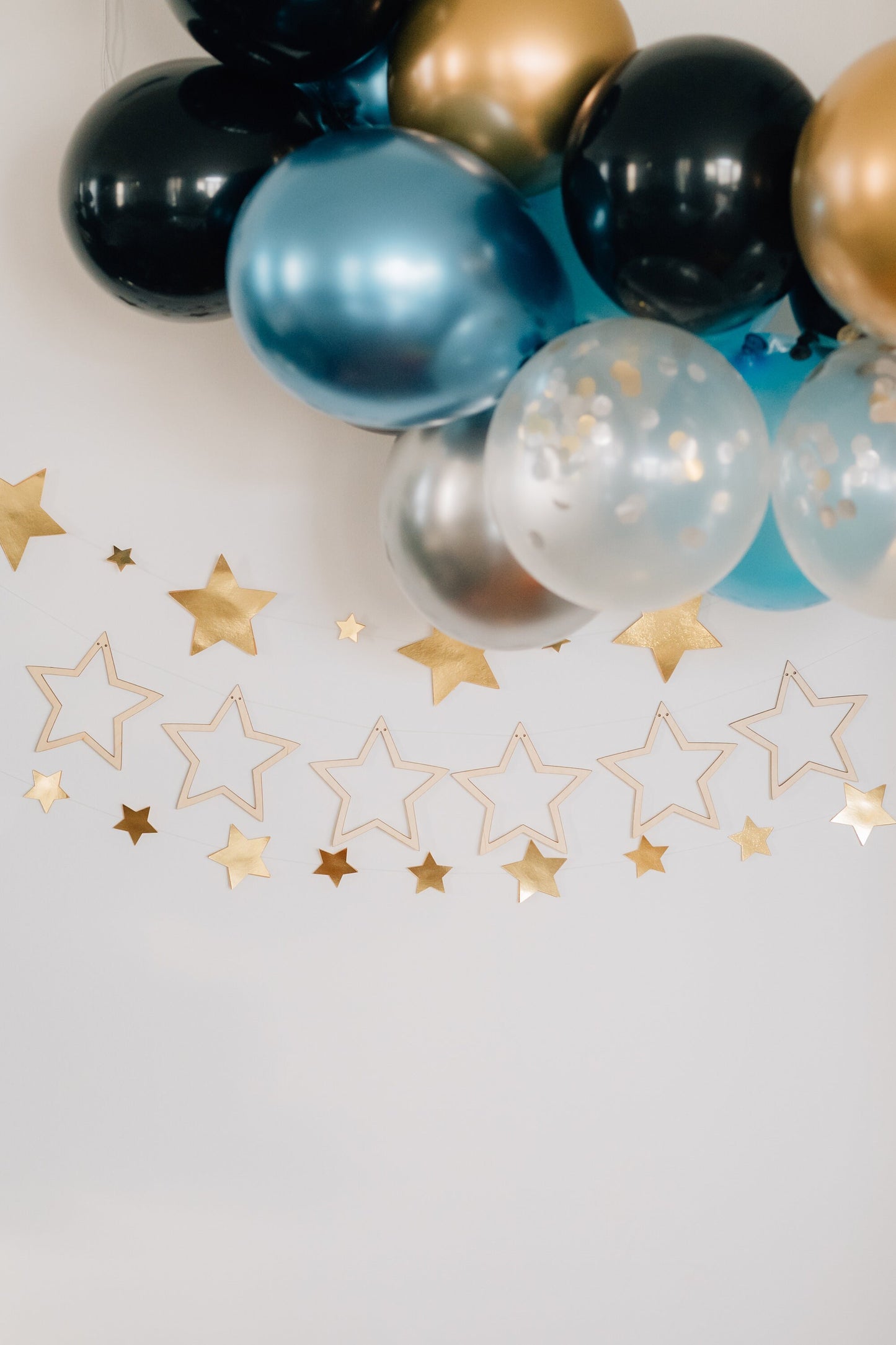 Star Outline Banner