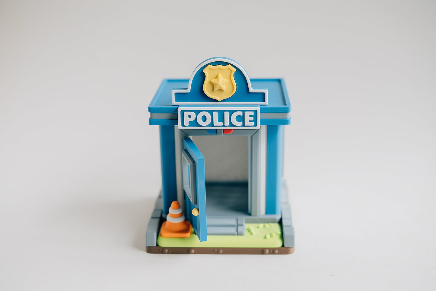 Police Station Ziggle Pet Home