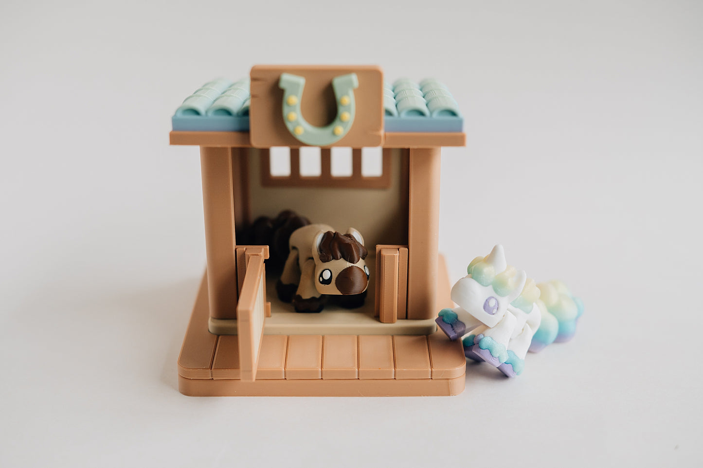 Stable Ziggle Pet Home